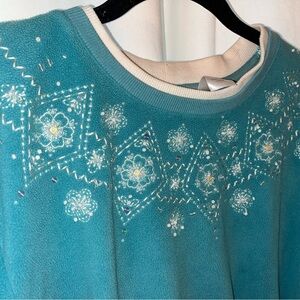 Vintage Alfred Dunner Embroidered Fleece Crewneck
